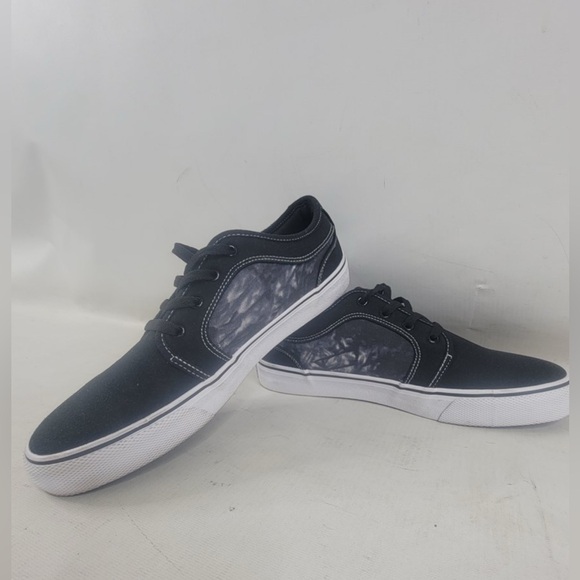 Maui & Sons Wave Casual Skate Shoes – Size 10, Like New - Picture 1 of 10